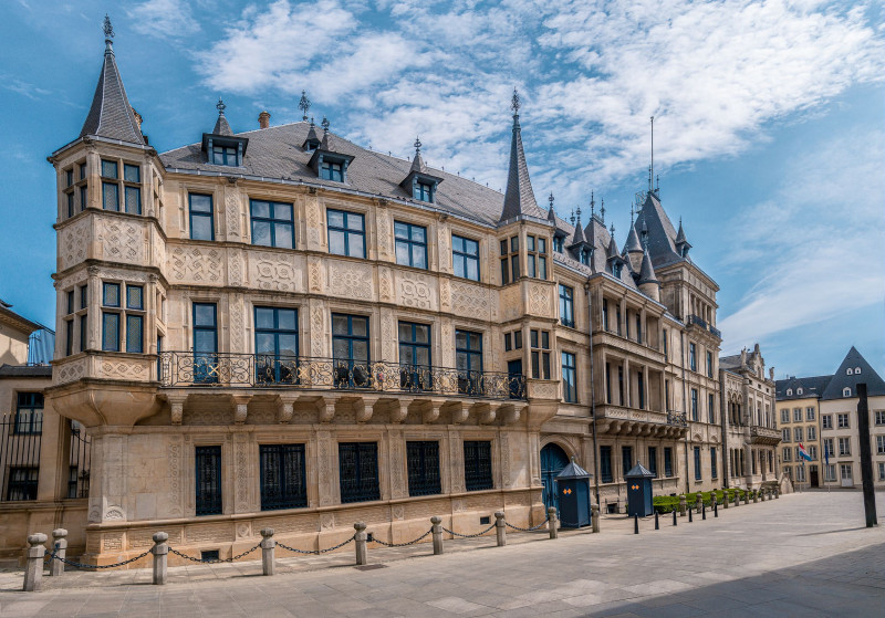 Changement de Trône