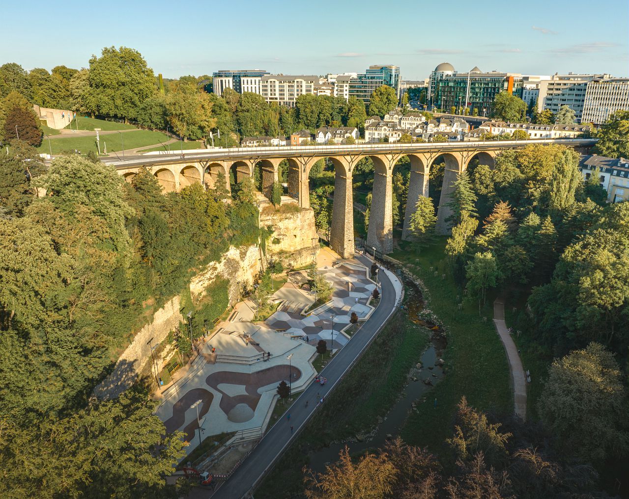 LUGA Tour of the Valleys - Free Guided Tour EN