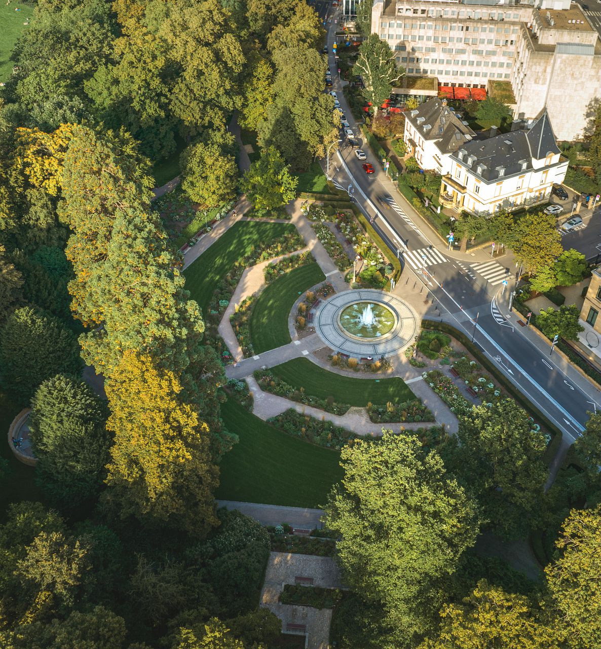 LUGA Tour of the parc - Free Guided Tour EN